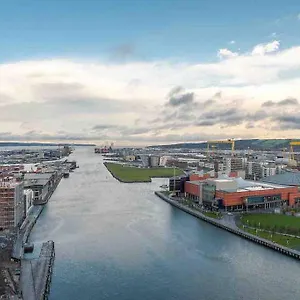  Apartment Harbour Views United Kingdom