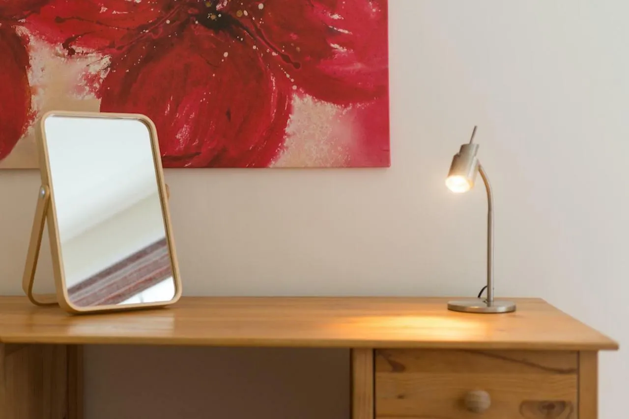 Smart Royal Mile Apartment Edinburgh